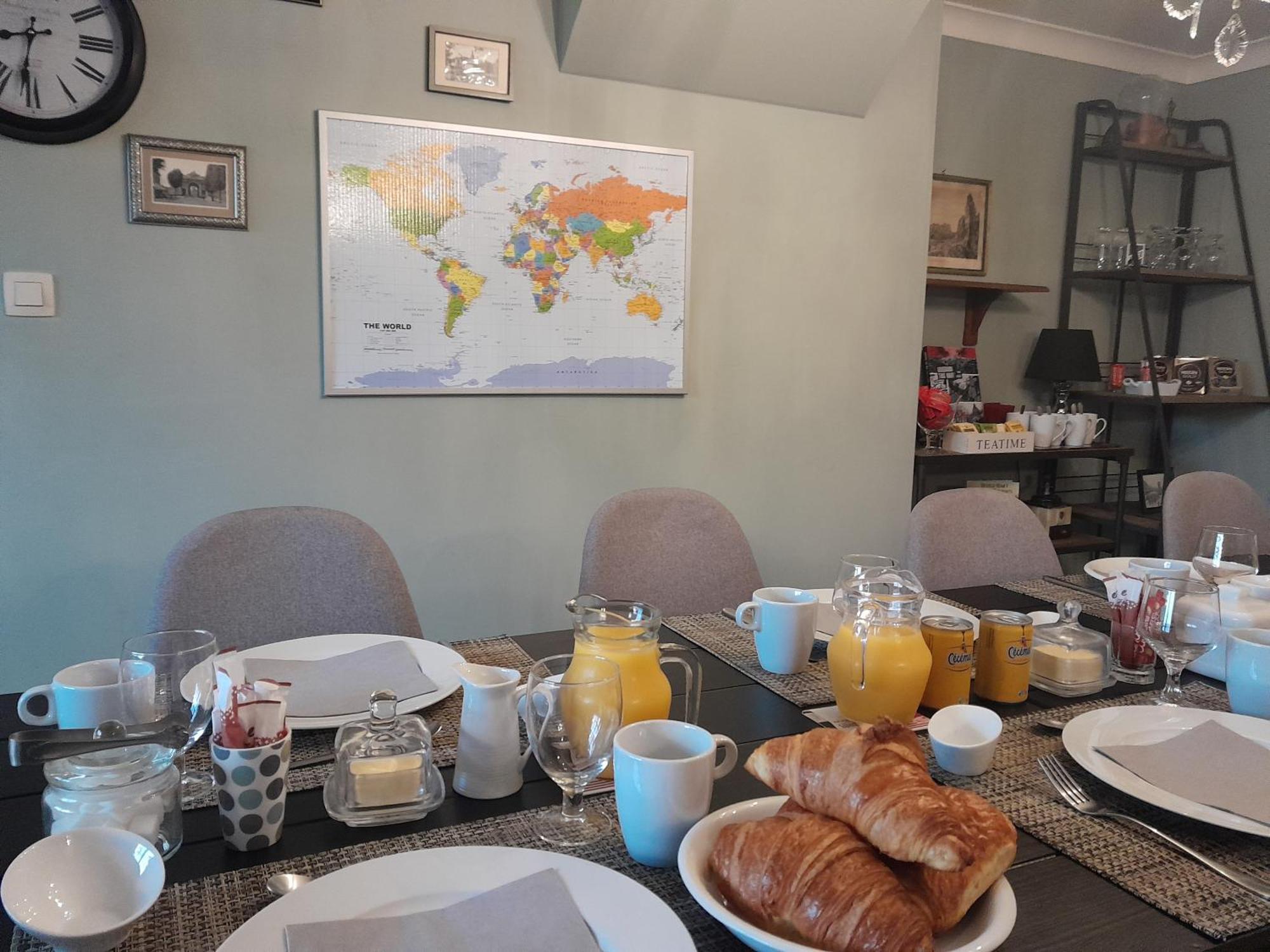 Bed and Breakfast Juliette'S Ипр Экстерьер фото